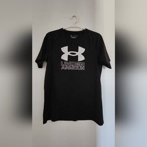 Under Armour Black Short Sleeve Tee
